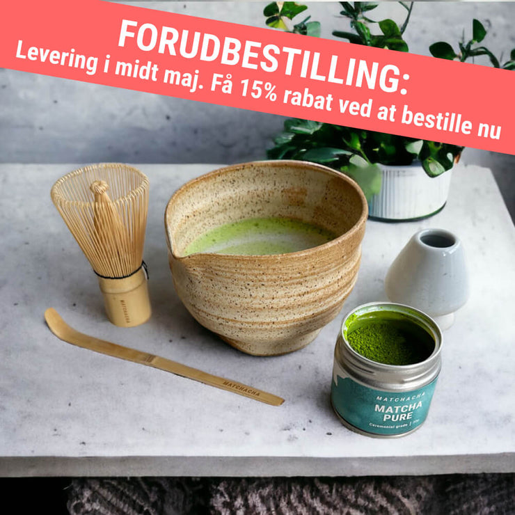 Matcha sæt (inkl. håndlavet skål med hældetud og al tilbehør)
