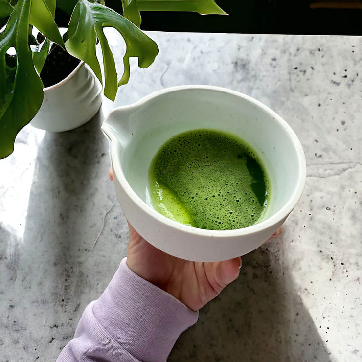 Gray Matcha ceramic bowl with pouring spout